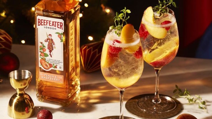 beefeater peach raspberry festive peach spritz cocktail aspect ratio 16 9